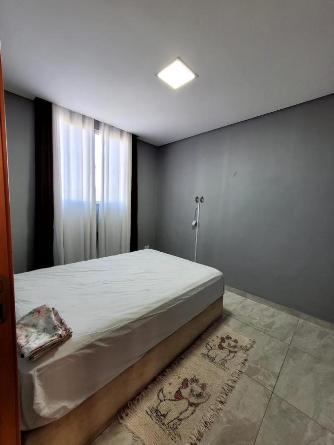 Apartamento Em Londrina Privado Com 2 Quartos De Casal Com Utensilios Garagem E Wifi 아파트 외부 사진